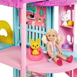 Barbie Club Chelsea - Dukkehus med 3-etasjer og møbler