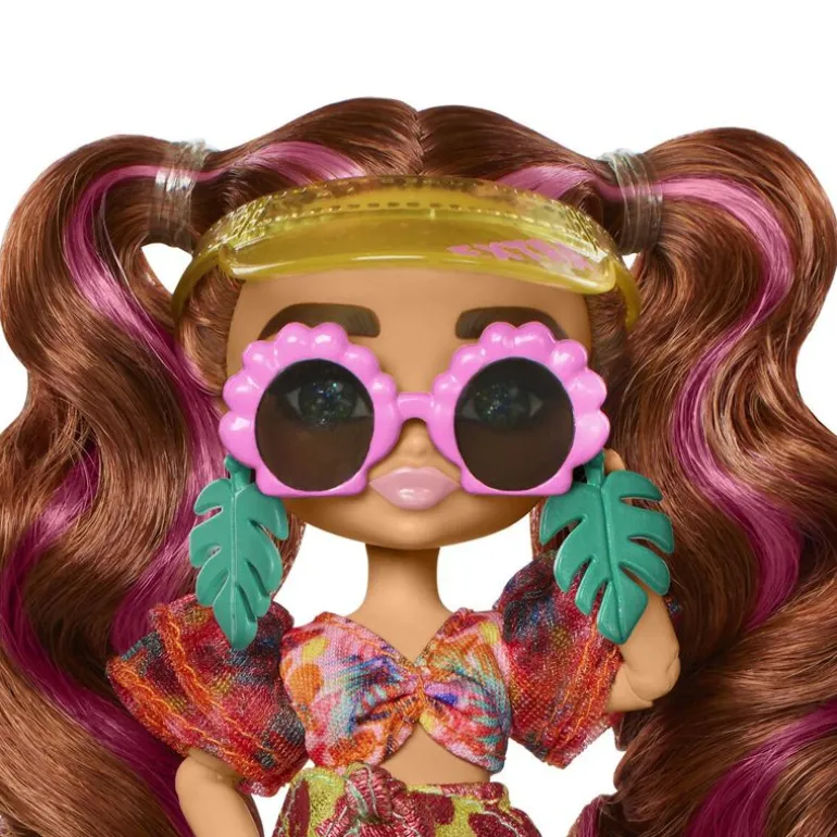 Barbie Extra Fly Minidukke m/ 6 tilbehør - Strand