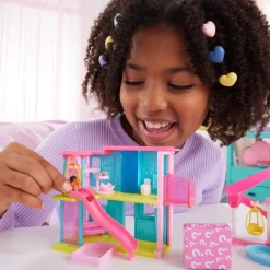 Barbie Mini Barbieland Dukkehus m/ sklie og basseng