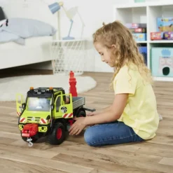 Dickie Toys Unimog Tømmerbil 50 cm med lyd og lys og elektrisk vinsj