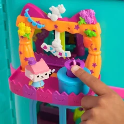Gabby's Dollhouse Balcony Sett - Baby Box Cat's Talent Show