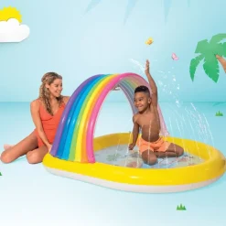 Intex Regnbue barnebasseng med vannsprut 147x130x86 cm fra 2 år