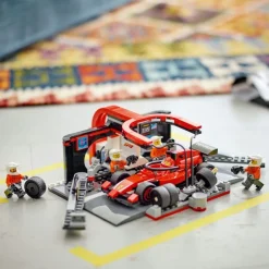 LEGO City - F1-depotstopp og -team med Ferrari-bil 60443