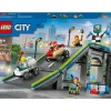 LEGO City - Grenseløs action: Racerbilbane med rampe 60460