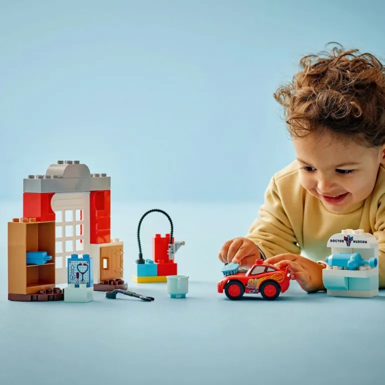 LEGO DUPLO - Disney og Pixars Biler: McQueen besøker Docs verksted 10456