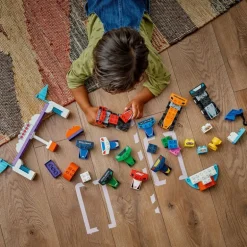 LEGO DUPLO Town - F1 Team med racerbiler og sjåfører 10445