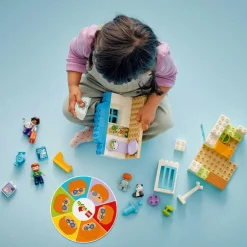 LEGO DUPLO Town - For første gang: Besøk hos legen 10449