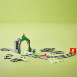 LEGO DUPLO Town - Utvidelsessett med togtunnel og skinner 10425