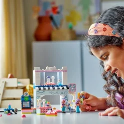 LEGO Friends - Frisør og butikk med hårtilbehør 42662