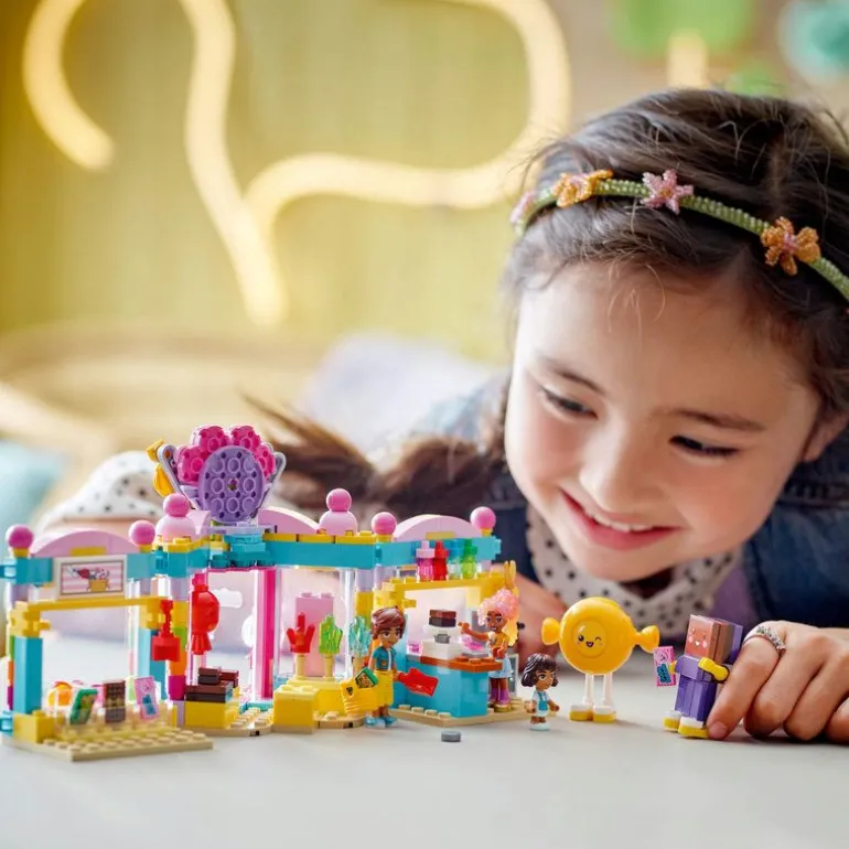 LEGO Friends - Godtebutikken i Heartlake City 42649