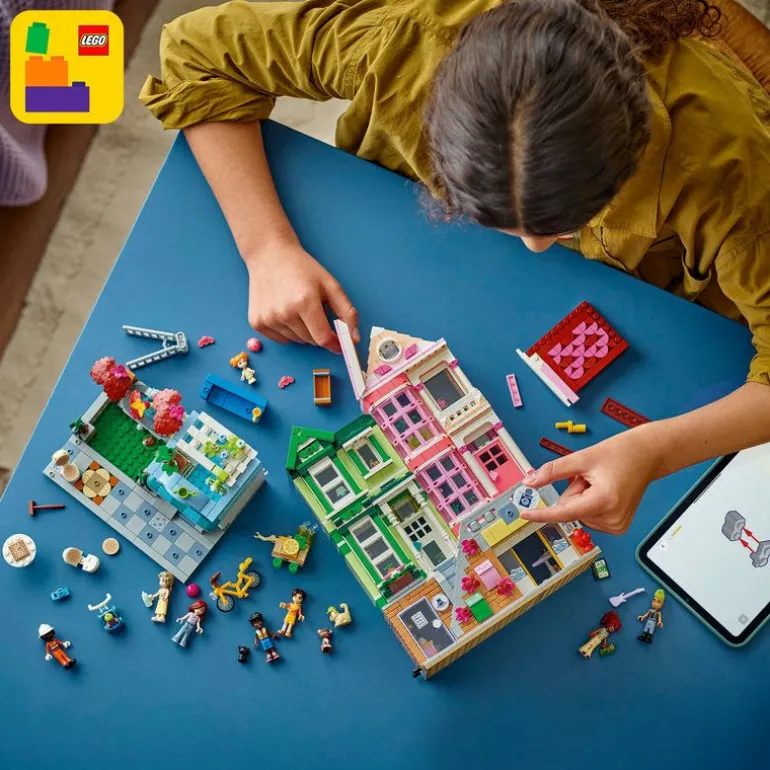 LEGO Friends - Leiligheter og butikker i Heartlake City 42670