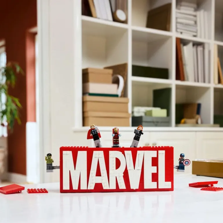 LEGO Marvel - MARVEL logo og minifigurer 76313