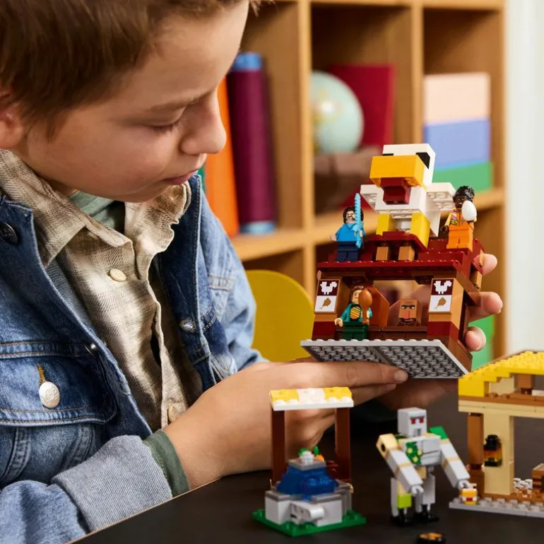 LEGO Minecraft - Landsbyangrep med Geist-ballong 21273