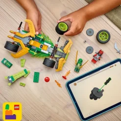 LEGO Ninjago - Lloyds pullback-racerbil 71828