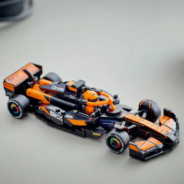 LEGO Speed Champions - McLaren F1 Team MCL38-racerbil 77251