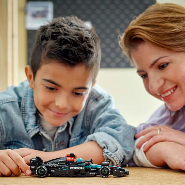 LEGO Speed Champions - Mercedes-AMG F1 W15-racerbil 77244