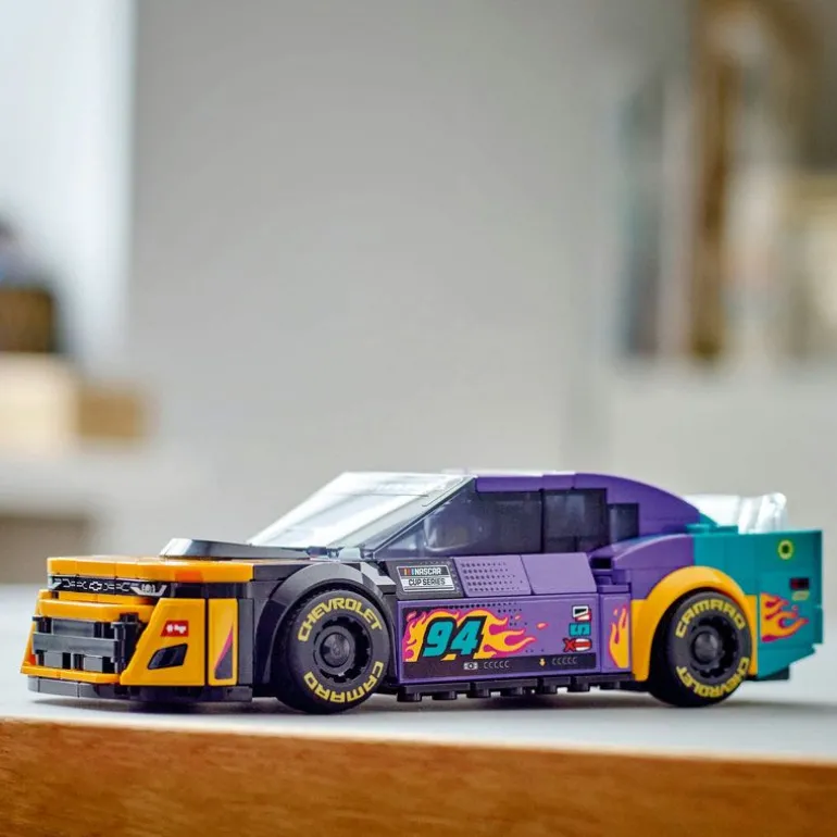 LEGO Speed Champions - NASCAR Next Gen Chevrolet Camaro ZL1 76935