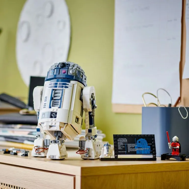LEGO Star Wars - R2-D2 75379