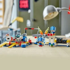 LEGO Super Mario: Mario Kart – Toads verksted 72035