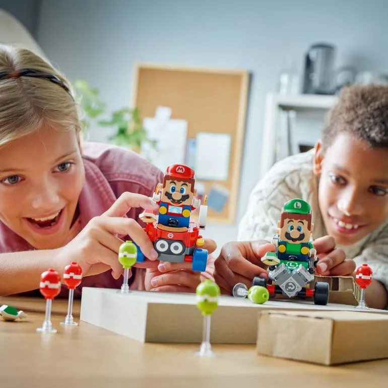 LEGO Super Mario: Mario Kart – Baby Mario mot Baby Luigi 72034