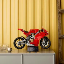 LEGO Technic - Ducati Panigale V4 S motorsykkel 42202