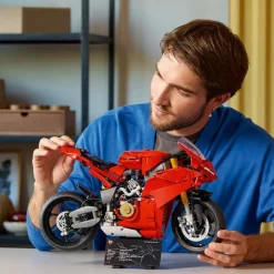 LEGO Technic - Ducati Panigale V4 S motorsykkel 42202