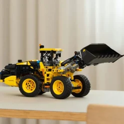 LEGO Technic - Volvo L120 Electric hjullaster 42209