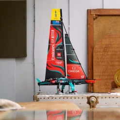 LEGO Technic - Yachten Emirates Team New Zealand AC75 42174