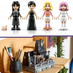 LEGO Wednesday - Wednesday og Enids studentrom 76781