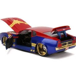 Marvel Avengers 1:24 - Captain Marvel & 1973 Ford Mustang Mach 1 med figur