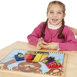 Melissa & Doug Lærebrett i Tre - Påkledning